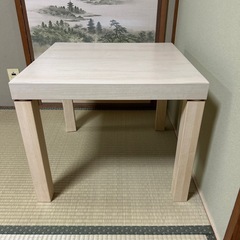 IKEA 木製 正方形 ホワイト　テーブルの画像