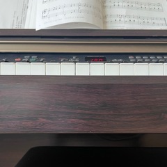 【取引決定
】YAMAHA電子ピアノ08年製の画像