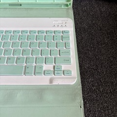 iPadケース　キーボード付き⭐️ の画像