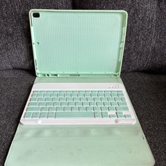 iPadケース　キーボード付き⭐️ の画像