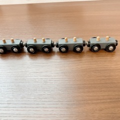 BRIO車&荷物計11点まとめ売りの画像