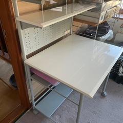 OAラックと椅子のセットの画像