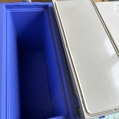 プロフィットウイングクーラー テーブル付き 保冷ボックスの画像