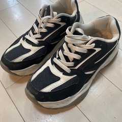 レディース　FIILA スニーカー 23.5㎝　  の画像