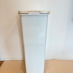 ニトリ　ゴミ箱　2段　キャスター付きの画像
