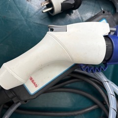 日産純正200V充電ケーブル　EV充電の画像