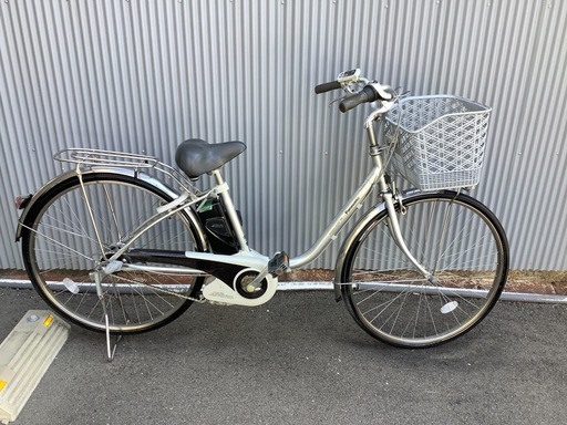 703  パナソニック新機種電動アシスト自転車viviss26インチシルバーボディー