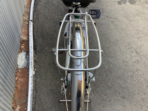 703  パナソニック新機種電動アシスト自転車viviss26インチシルバーボディー
