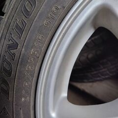 トラブルにより一旦保留スタッドレスタイヤ純正ホイール付き４本の画像