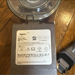 ダイソン　ハンディークリーナー　掃除機の画像