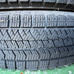 アルミホイール・スタッドレスタイヤセット/ BRIDGESTONE VRX2 / ブリヂストンの画像