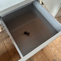 キャスター付き　引き出し　オフィス家具　の画像