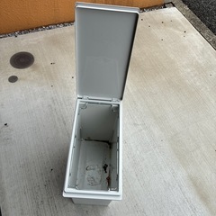 無印良品　フタ付き縦型ゴミ箱の画像