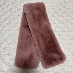 ファー　くすみピンク　ストール　ティペット　マフラーの画像