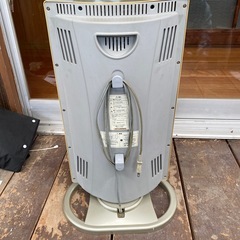 【中古品】　電気ストーブ　通電確認済　2007年製　8-685の画像