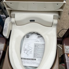 パナソニック　家具調トイレ座楽　シャワポット
の画像