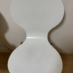 取引中。破格‼️【3脚セット】白いダイニングチェア 使用感あり 格安の画像