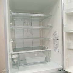 🈹🉐J019 設置まで対応   訳あり特価品　自動製氷機能付き　大型冷蔵庫　363Lの画像