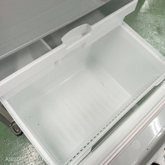 🈹🉐J019 設置まで対応   訳あり特価品　自動製氷機能付き　大型冷蔵庫　363Lの画像