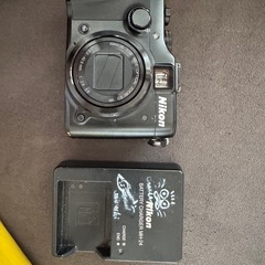 Nikon COOLPIX P7100 デジタルカメラの画像