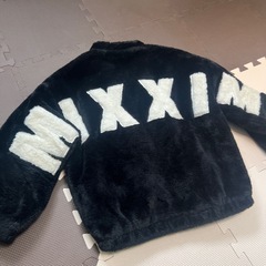 キッズ　１４０アウターの画像