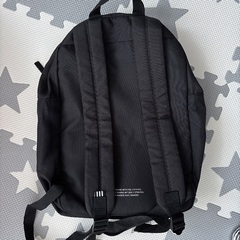 adidas リュックの画像