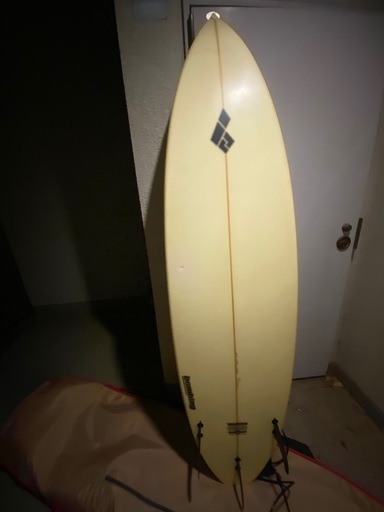 サーフボード bombing サーフボード 6フィート5インチ フィン、カバー