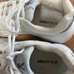 23㌢プレイボーイスニーカーの画像