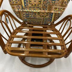 【現状品】座椅子 椅子 木製 回転式 1点 座布団取れます 家具 インテリア アンティーク レトロの画像