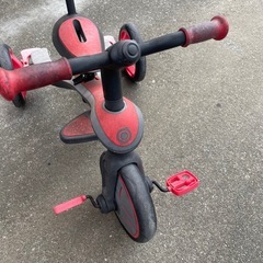 子供用三輪車の画像