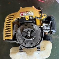 MARUYAMA マルヤマ　BIGM 肩掛け式　草刈り機　草刈機　刈払機　BC233SN エンジンのみ　部品　パーツ　ジャンク品の画像