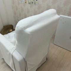 リクライニングチェア白　無料の画像