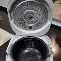 炊飯器の画像