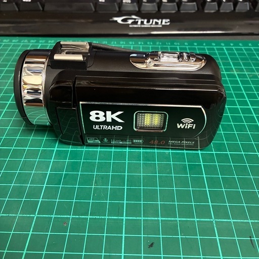 ビデオカメラ 8K HDMI出力WIFI機能YouTubeカメラ6400万画素18倍デジタルズーム 