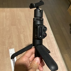 DJI Action 2 三脚付き延長ロッド(リモコン内蔵)の画像