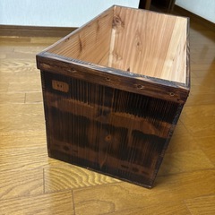 木箱 の画像