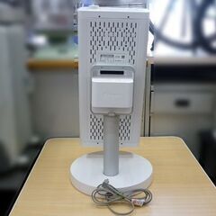 ☆DAIKIN 遠赤外線暖房機 CERAMHEAT CER11WS-W 2019年製 セラムヒート ダイキン 電気ストーブ シーズヒーター 札幌市 豊平区 平岸の画像