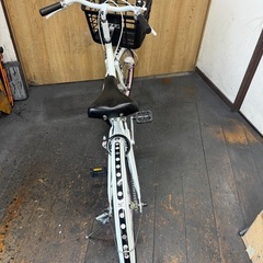 中古車　女の子用　GIRLS LABO　22インチ　　LEDオートライト　美品の画像