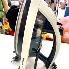 中古　Panasonic スチームアイロン NI-W450 取扱説明書ありの画像