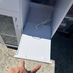 （受け取り済み）キッチン棚、無料、0円、綺麗、白、の画像