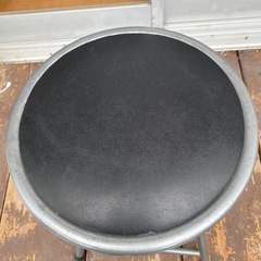 【中古品】　丸型　フォールディングスツール　　8-690の画像