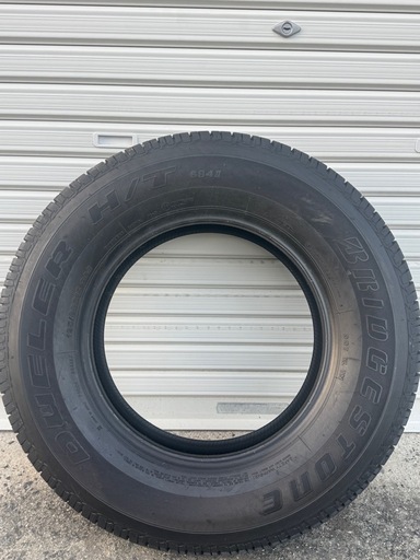 ジムニー　シエラ　　サマータイヤ４本
　 ディラー外し