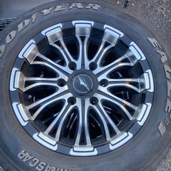 ハイエース用 ロクサーニ　BATTLE SHIP 215/65R16 1本ビス刺さりの画像