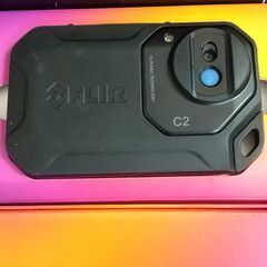 FLIR 超高性能 携帯型サーモグラフィーカメラの画像