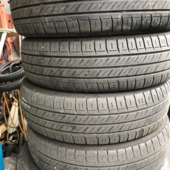 なんと1本500円！溝あり！軽タイヤ⭕️4本セット！ダンロップ　155/65-14の画像