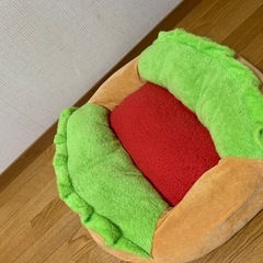 決定！ホットドッグ　クッション　ぬいぐるみ　犬猫のベッドにの画像