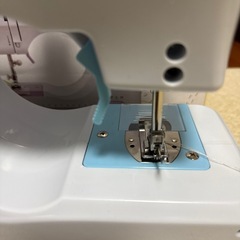 新品未使用　実用　コンパクトミシン　使いやすいの画像