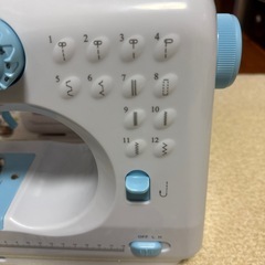 新品未使用　実用　コンパクトミシン　使いやすいの画像