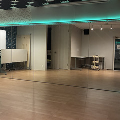 豊橋市南旭町の前畑電停から徒歩１分。南旭小学校目の前！教室利用・個人利用OKのレンタルスタジオ「シデンマエ」の画像