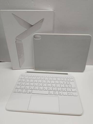 iPad Magic Keyboard Folio/10.9インチ/A2695/日本語配列/ホワイト〈MQDP3J/A〉